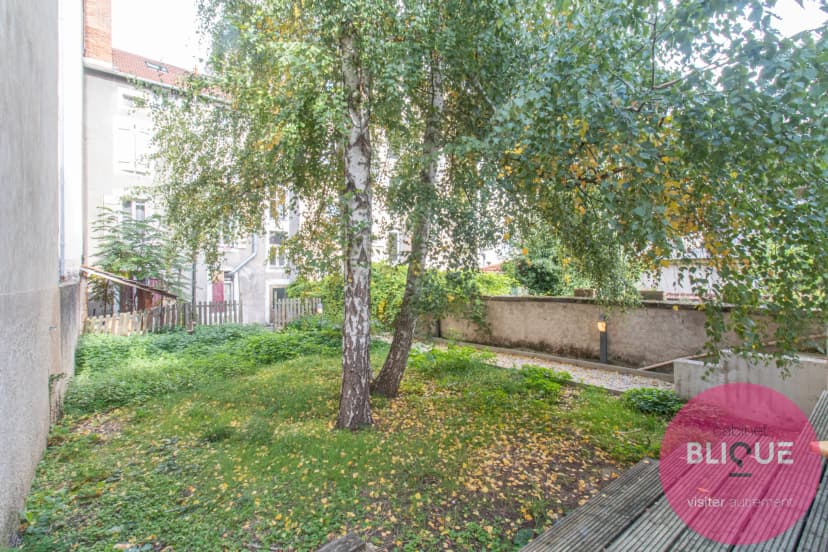 thumbnail of estate's photo