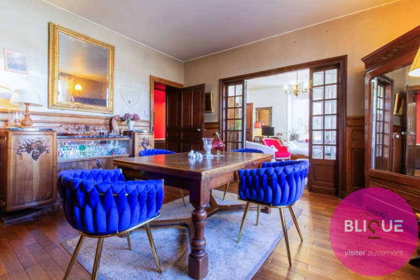 thumbnail of estate's photo