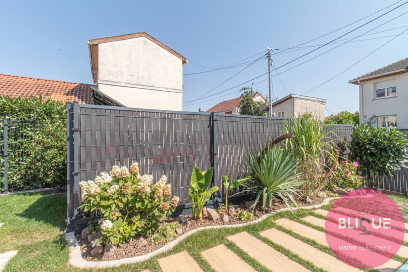 thumbnail of estate's photo