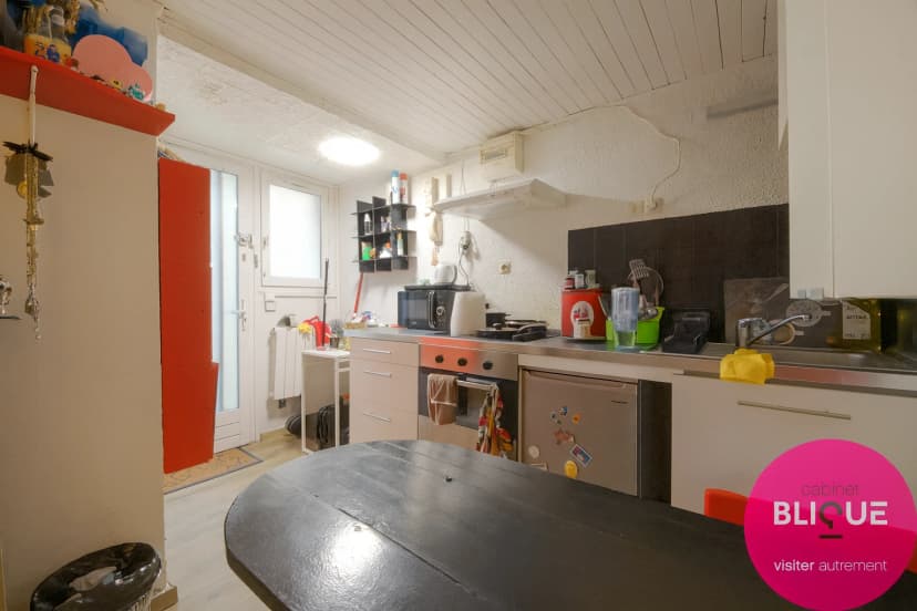 thumbnail of estate's photo