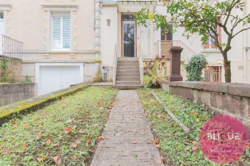 thumbnail of estate's photo