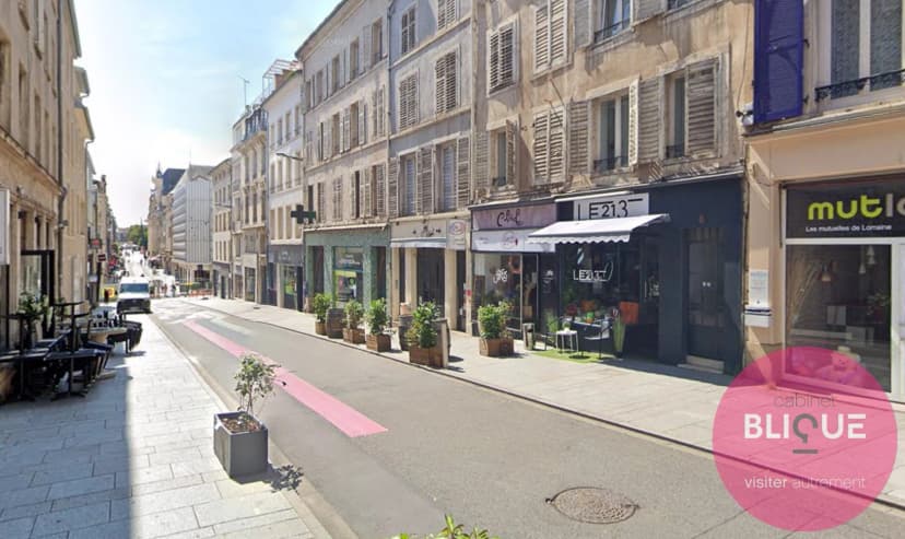 thumbnail of estate's photo