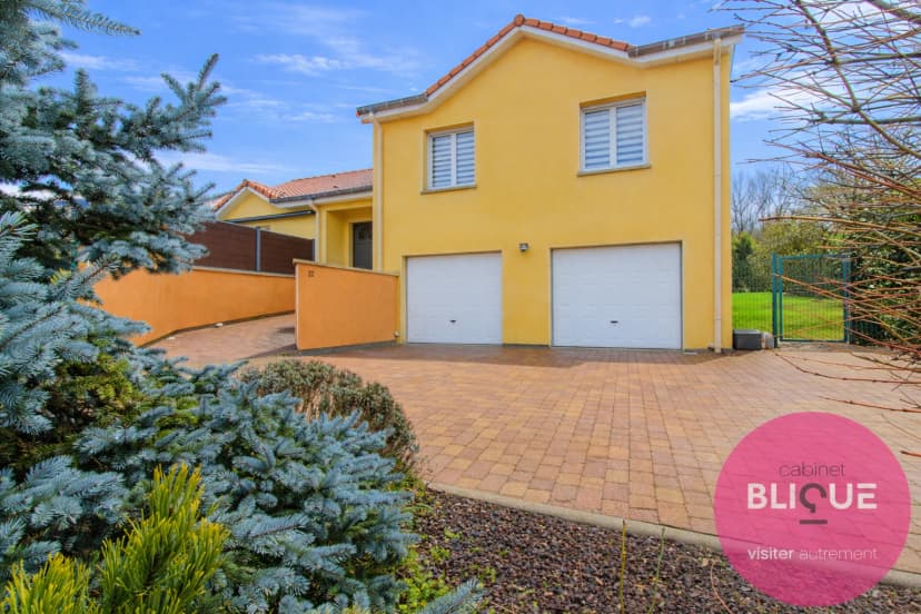 thumbnail of estate's photo