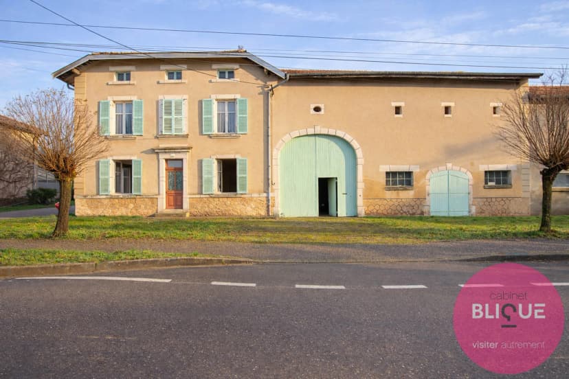 thumbnail of estate's photo