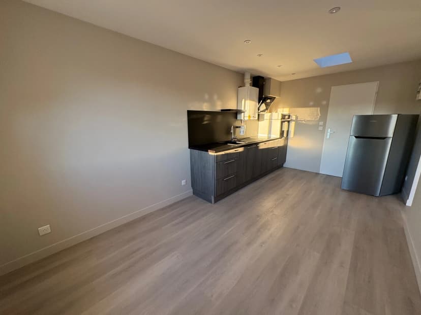 thumbnail of estate's photo