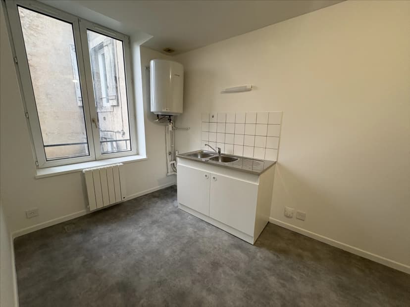 thumbnail of estate's photo