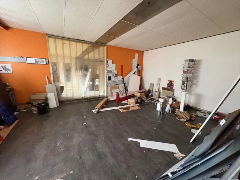 thumbnail of estate's photo