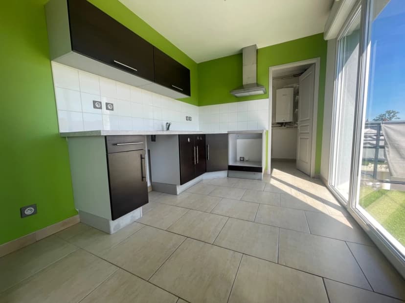 thumbnail of estate's photo