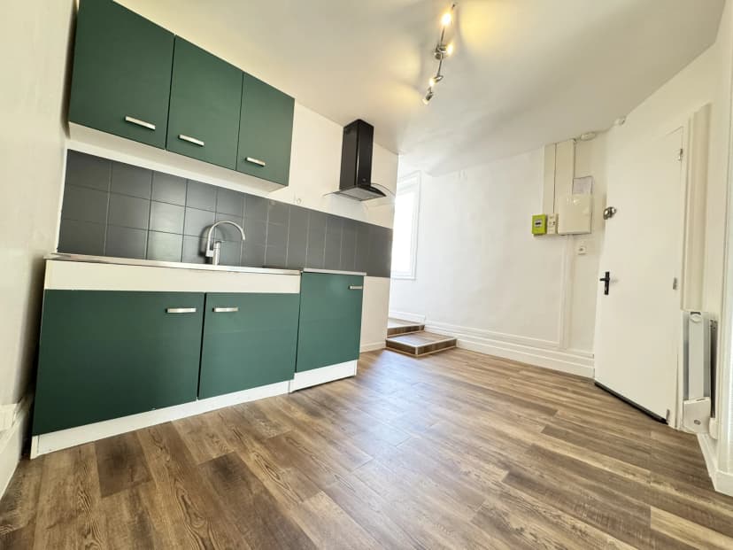 thumbnail of estate's photo