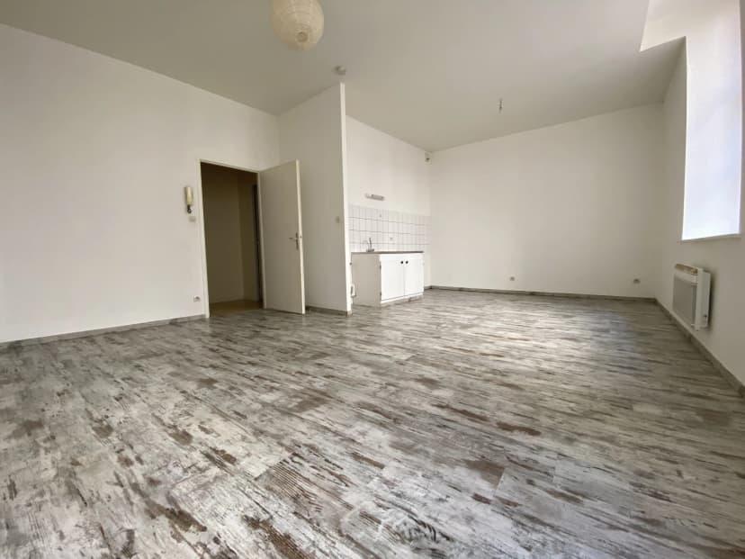 thumbnail of estate's photo