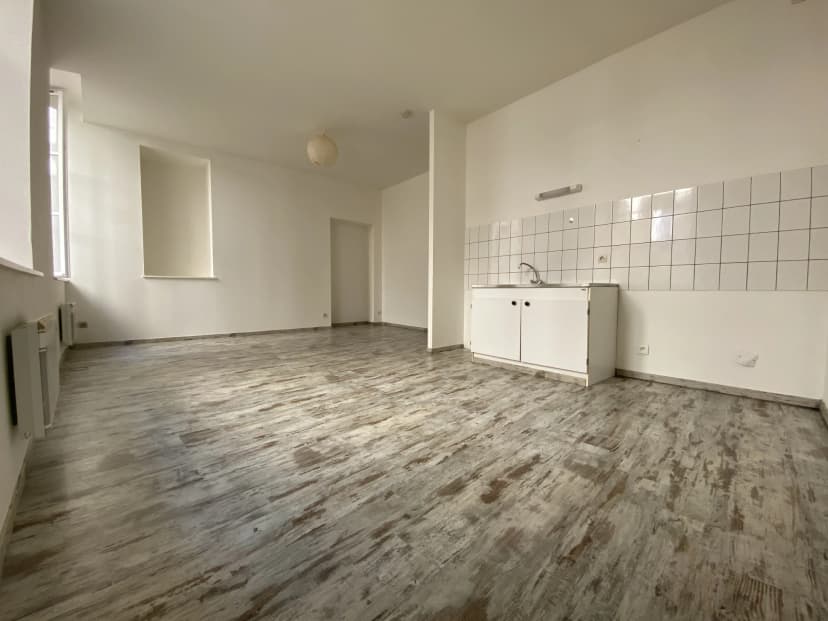 thumbnail of estate's photo