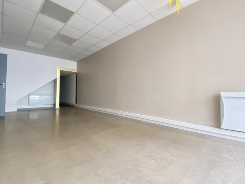 thumbnail of estate's photo