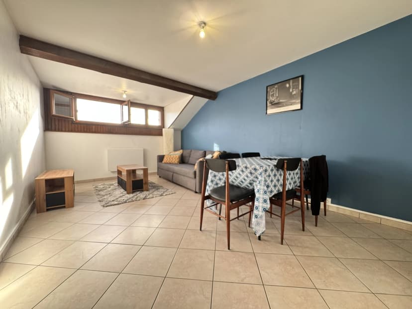 thumbnail of estate's photo