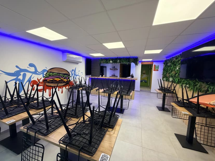 thumbnail of estate's photo