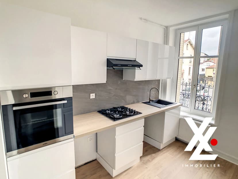 thumbnail of estate's photo