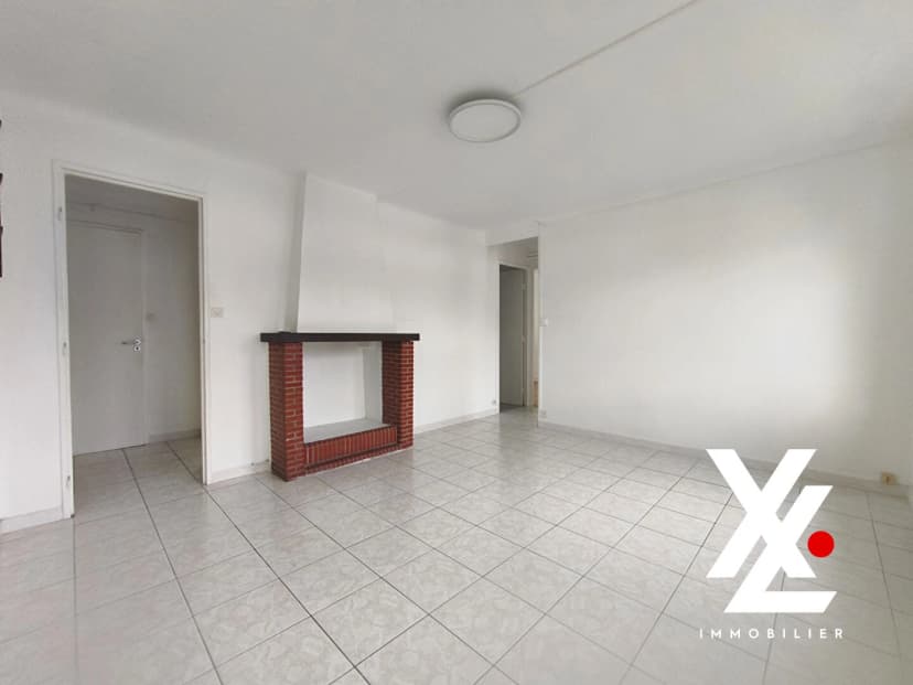 thumbnail of estate's photo