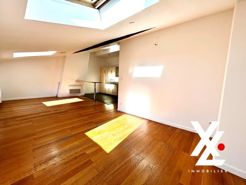 thumbnail of estate's photo