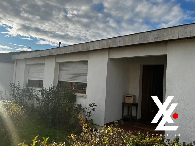 thumbnail of estate's photo