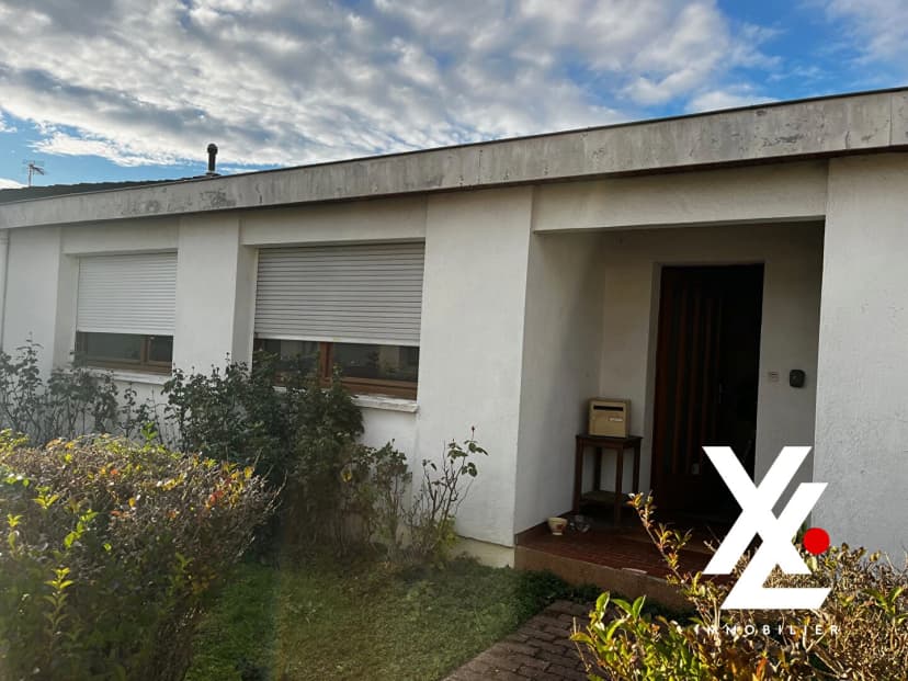 thumbnail of estate's photo