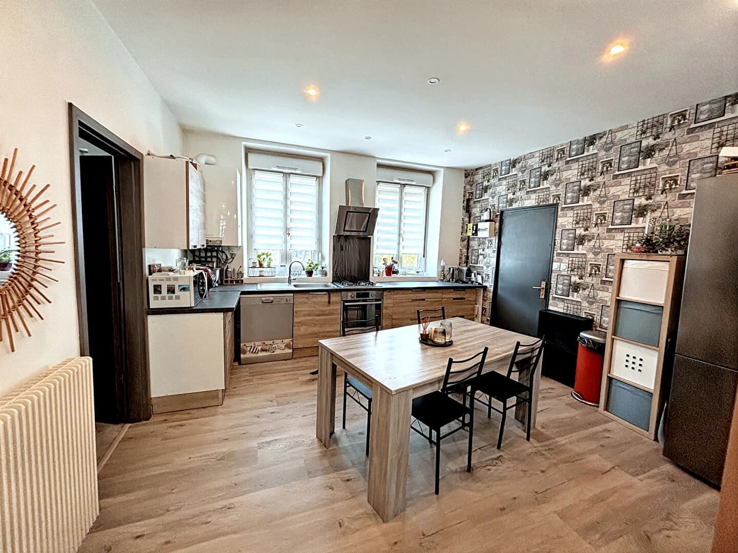 725195 photo