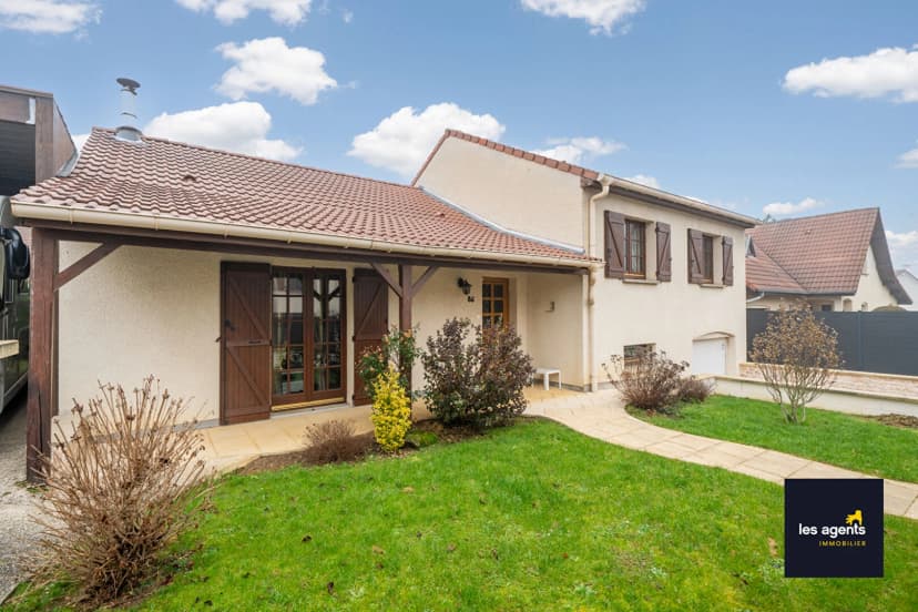 thumbnail of estate's photo