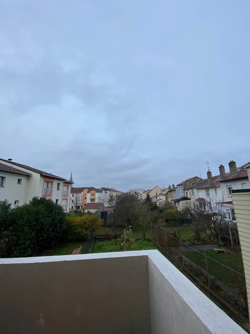 thumbnail of estate's photo