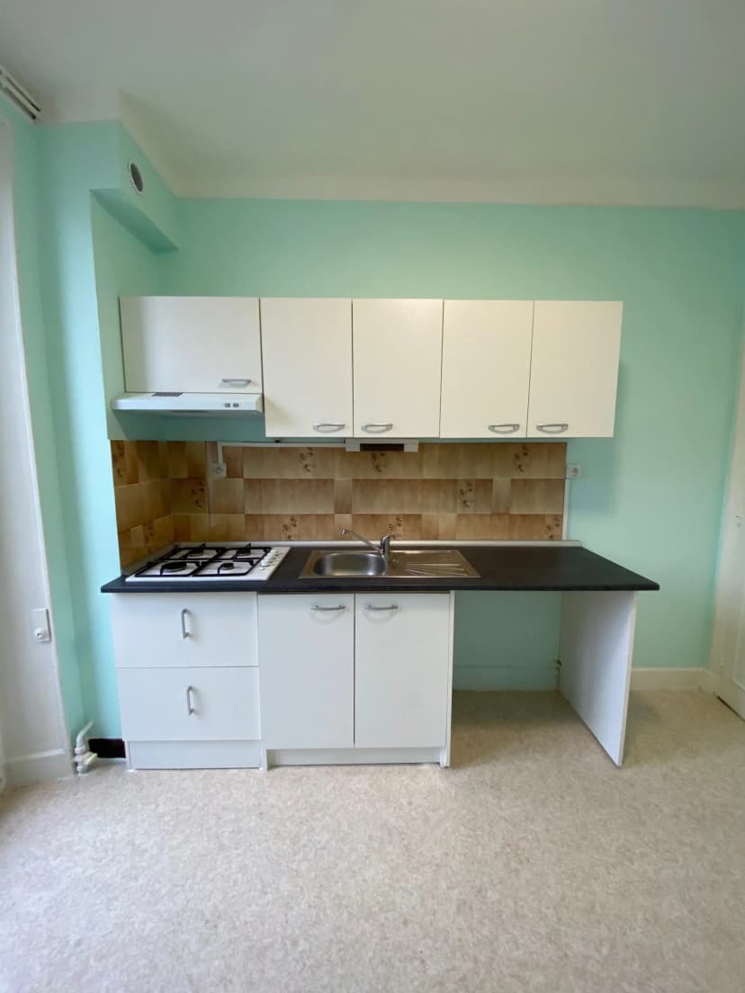 thumbnail of estate's photo