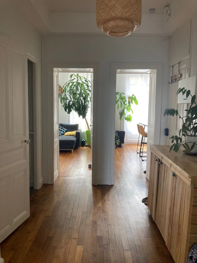 thumbnail of estate's photo