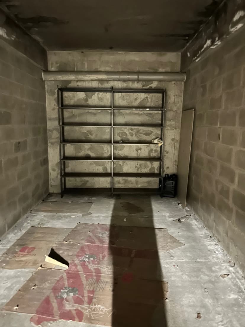 thumbnail of estate's photo