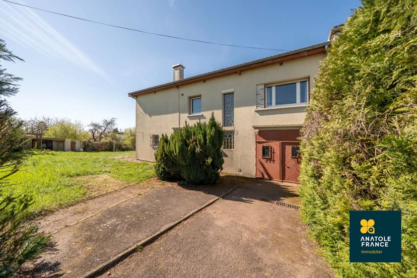 thumbnail of estate's photo