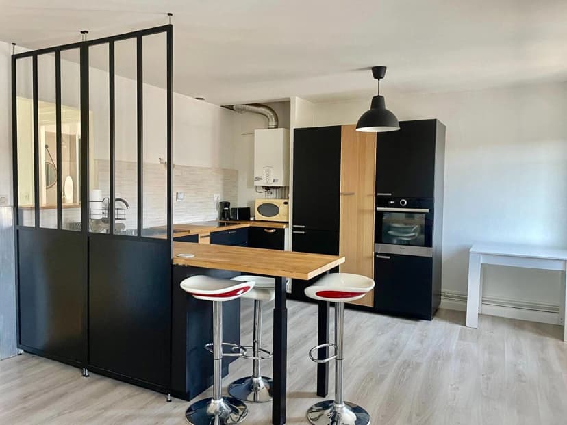 thumbnail of estate's photo