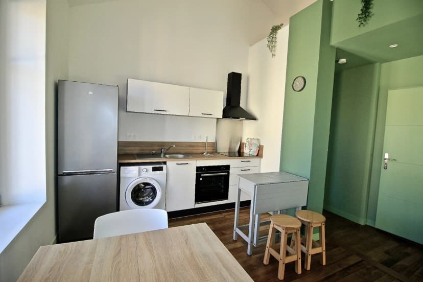 thumbnail of estate's photo