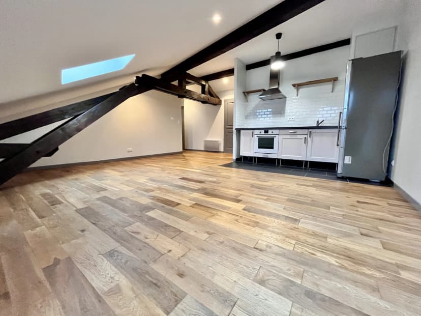 thumbnail of estate's photo