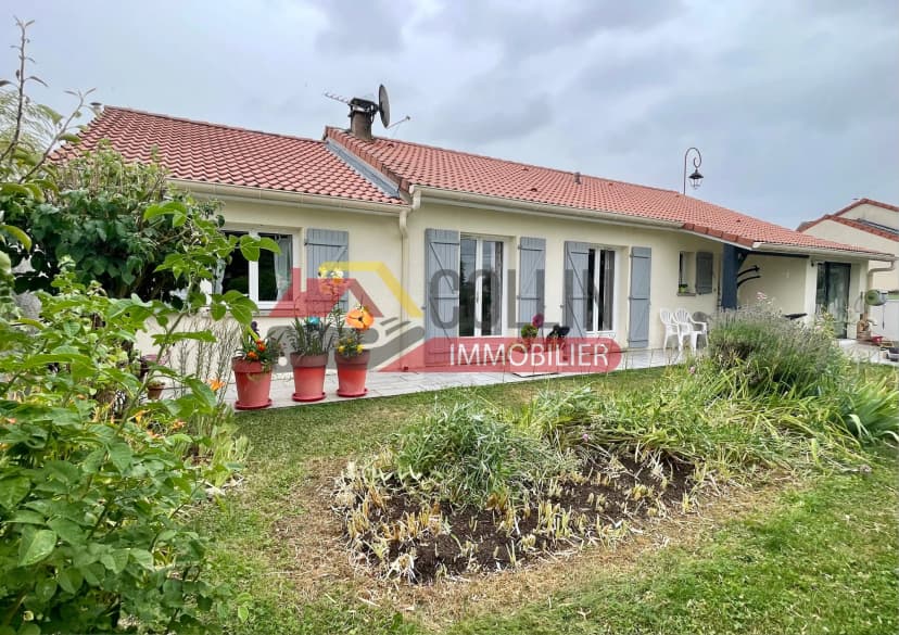 thumbnail of estate's photo