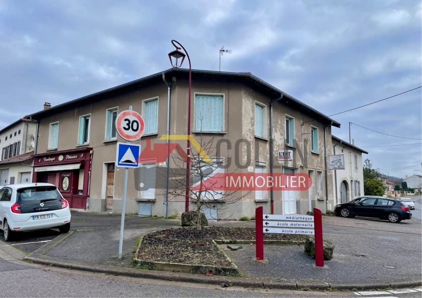 thumbnail of estate's photo